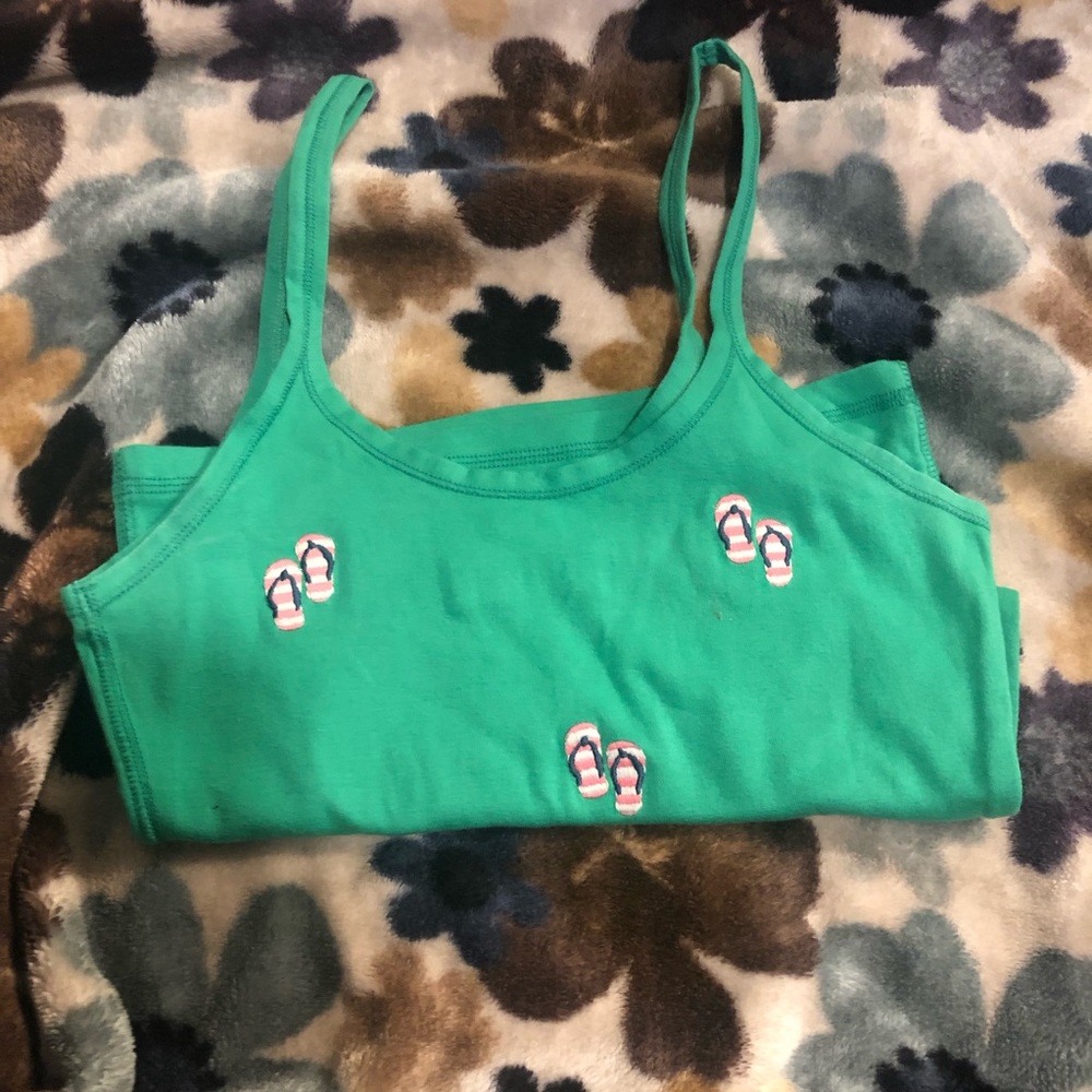 Abercrombie flip flop tank top.